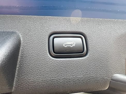 Certified 2025 Kia Sportage EX w/ Premium Package AWD/4WD image 15