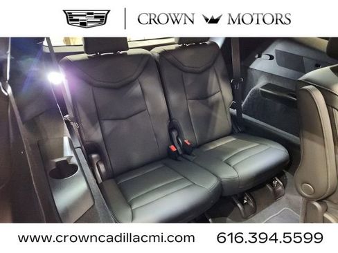 Certified 2025 Cadillac XT6 Premium Luxury image 32