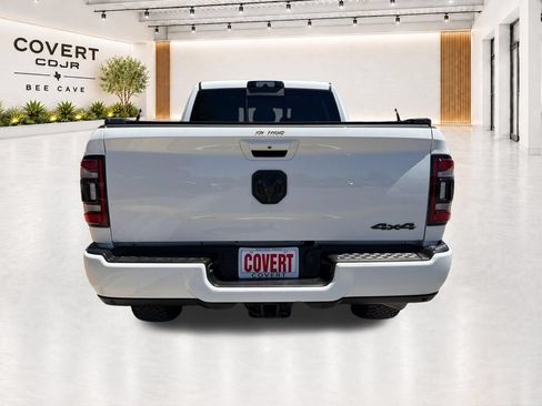 Used 2022 RAM 2500 Laramie w/ Night Edition AWD/4WD image 10