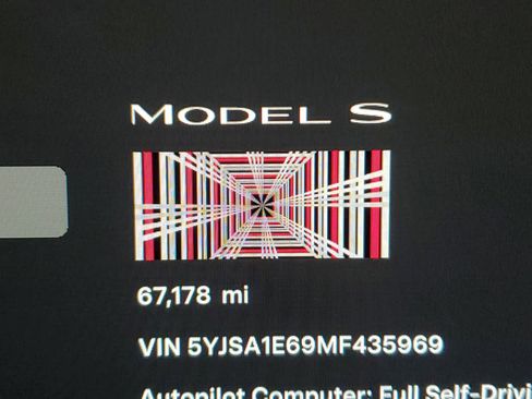 Used 2021 Tesla Model S Plaid image 21