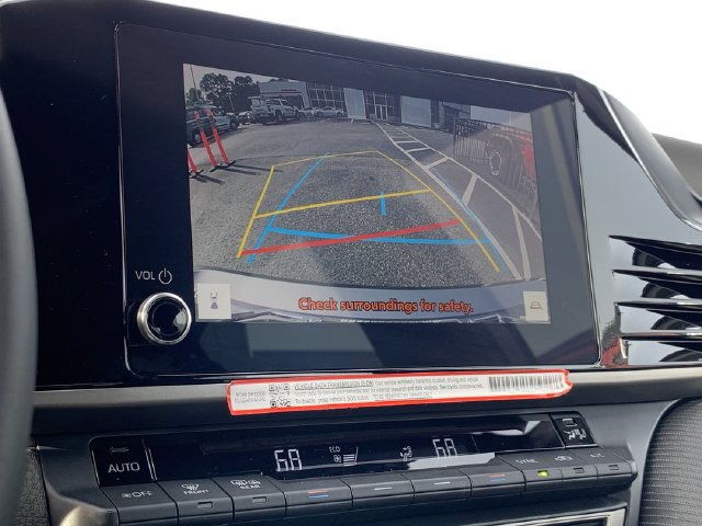 Used 2026 Toyota Camry SE FWD image 22