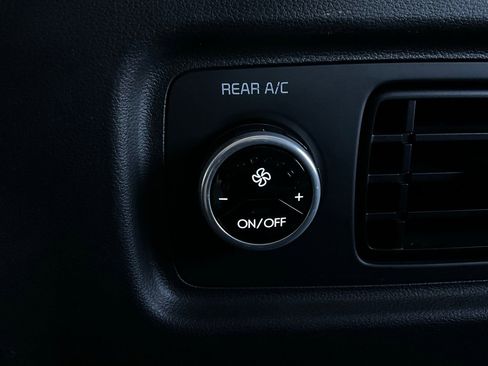 Used 2025 Hyundai Santa Fe SEL image 14