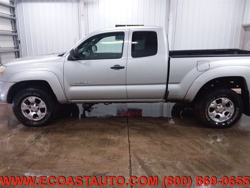 Used 2006 Toyota Tacoma 4x4 Access Cab V6 image 5
