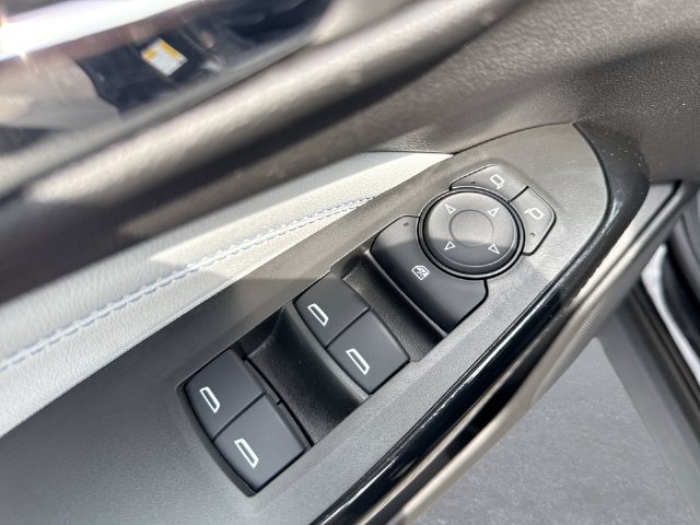 Used 2026 Chevrolet Trax LT FWD image 13
