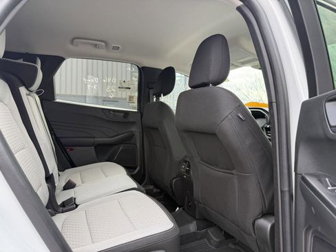 Used 2023 Ford Escape Active image 11