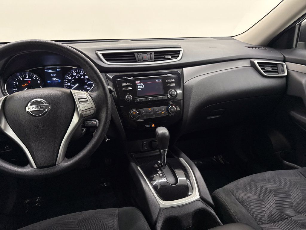 Used 2016 Nissan Rogue S AWD/4WD image 16