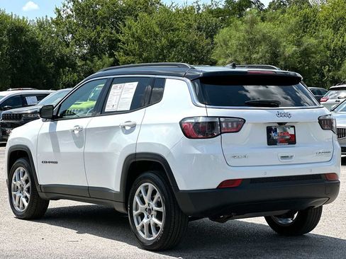 Used 2025 Jeep Compass Limited AWD/4WD image 13