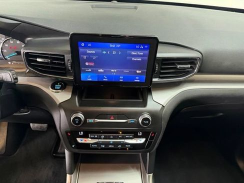 Used 2020 Ford Explorer XLT w/ Equipment Group 202A RWD image 23