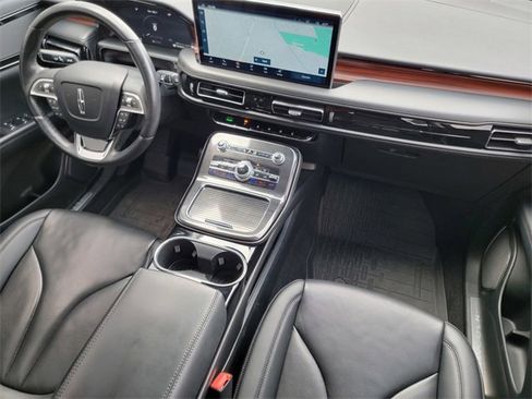 Certified 2022 Lincoln Nautilus Reserve image 39