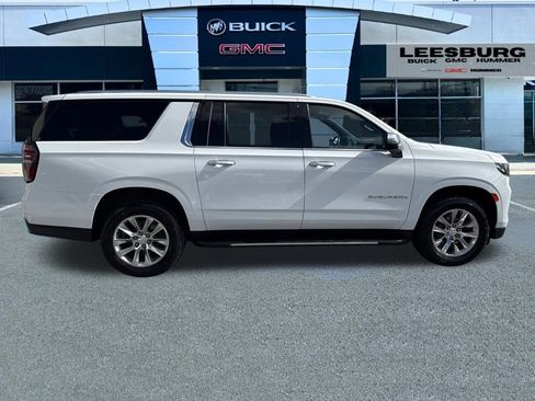 Used 2023 Chevrolet Suburban Premier image 7