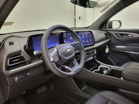 New 2026 Chevrolet Traverse LT w/ Driver Confidence Package image 28