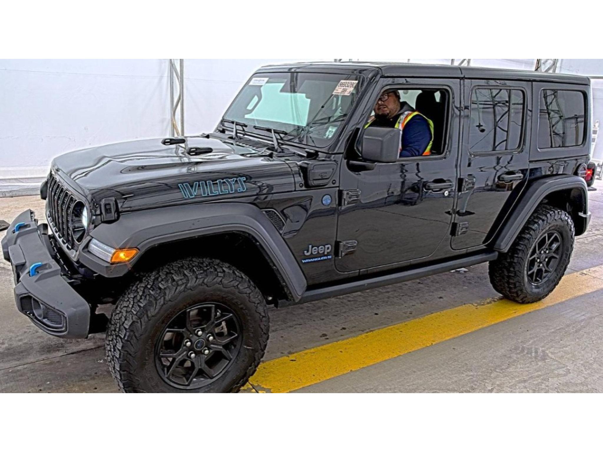 Used 2024 Jeep Wrangler Unlimited AWD/4WD image 1