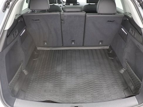 Used 2023 Audi Q5 2.0T Premium w/ Convenience Package image 27