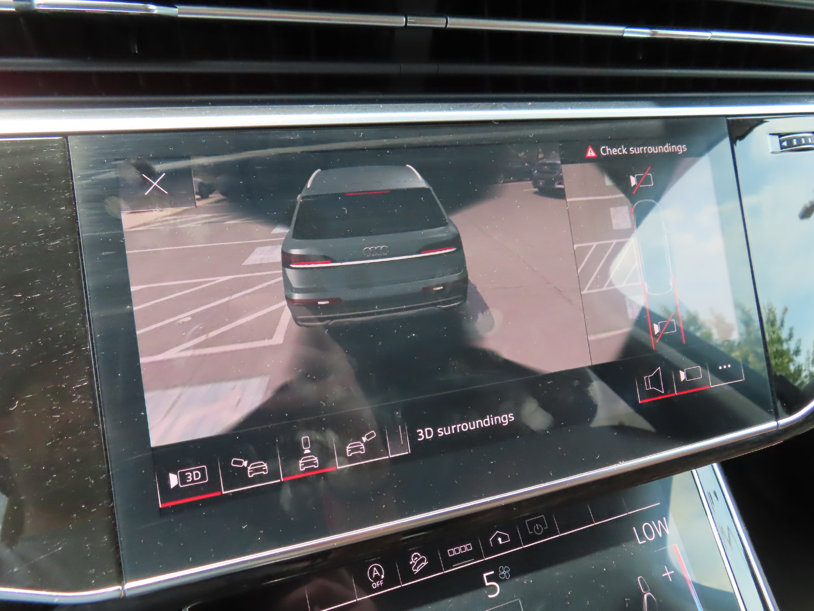 Used 2023 Audi Q7 3.0T Premium Plus AWD/4WD image 24