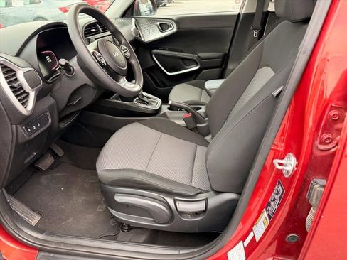 Used 2024 Kia Soul LX w/ Option Group 015 image 12