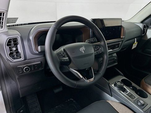 New 2025 Ford Bronco Sport Outer Banks image 9