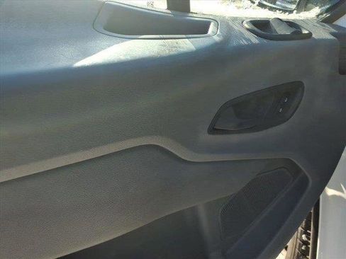 Used 2017 Ford Transit 250 130 Low Roof image 18