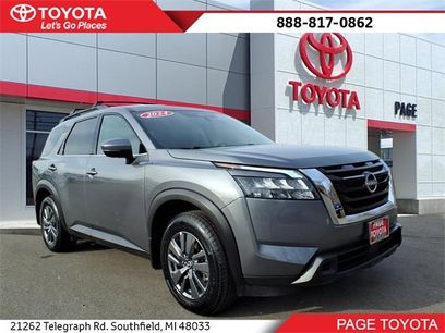 Used 2024 Nissan Pathfinder SV