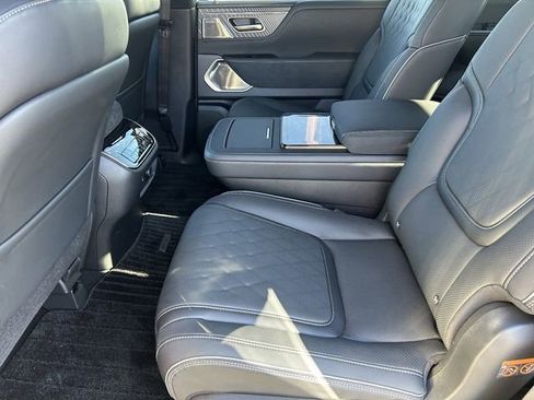 New 2026 INFINITI QX80 Autograph image 19