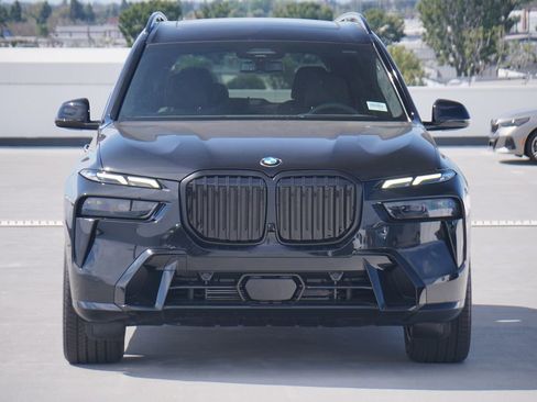 New 2026 BMW X7 xDrive40i w/ M Sport Package image 2