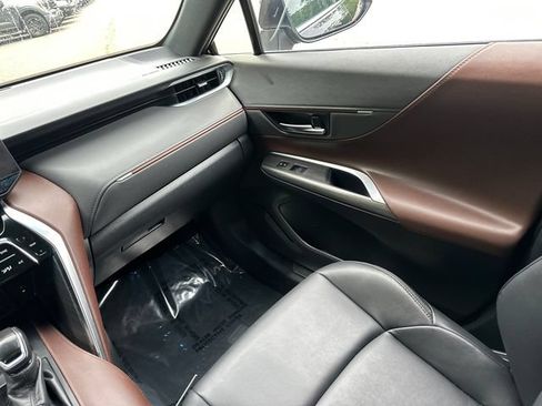 Used 2023 Toyota Venza XLE AWD/4WD image 22