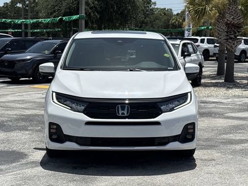 New 2026 Honda Odyssey Touring image 4