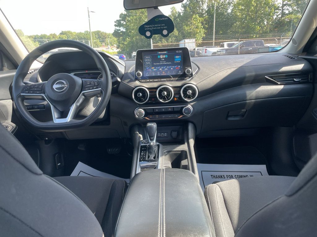 Used 2025 Nissan Sentra SV FWD image 11