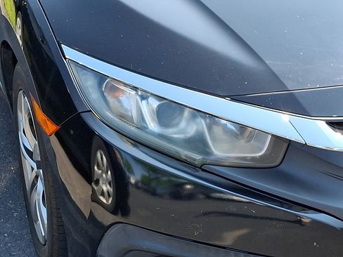 Used 2016 Honda Civic LX image 8