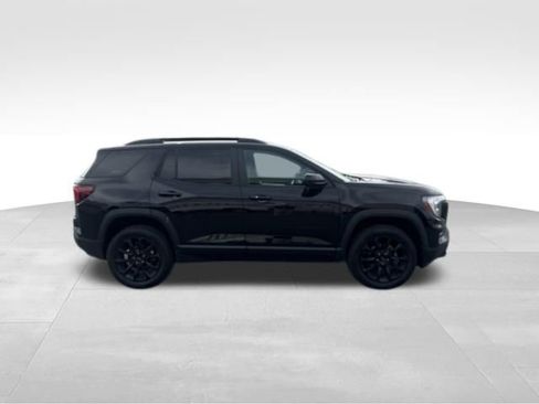 Used 2026 GMC Terrain Elevation w/ Elevation Premium Package FWD image 3