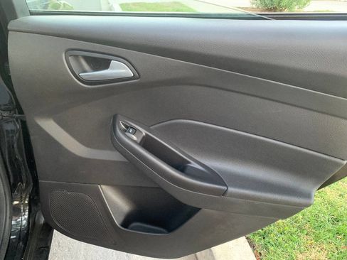 Used 2014 Ford Focus SE image 21