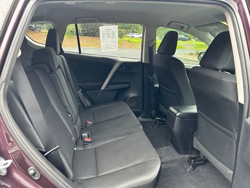 Used 2016 Toyota RAV4 LE FWD image 37