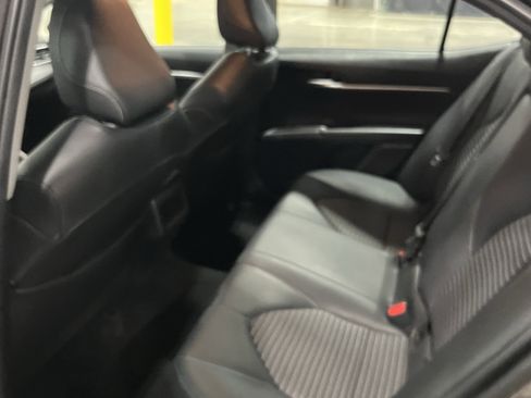 Used 2023 Toyota Camry SE image 13