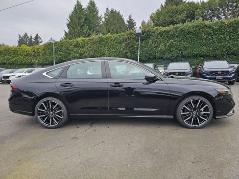 New 2026 Honda Accord Touring image 9