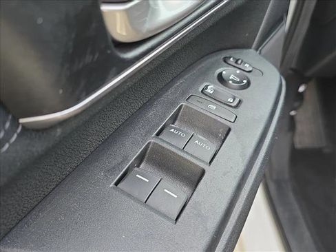 Used 2020 Honda CR-V EX image 8