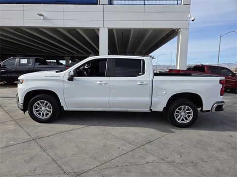 Used 2021 Chevrolet Silverado 1500 LT image 3