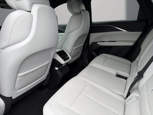 Certified 2024 Cadillac Lyriq Sport RWD image 14