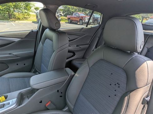 New 2025 Buick Envista Preferred w/ Convenience I Package image 11