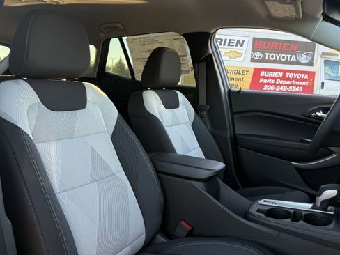 New 2026 Chevrolet Trax LS w/ LS Convenience Package image 22