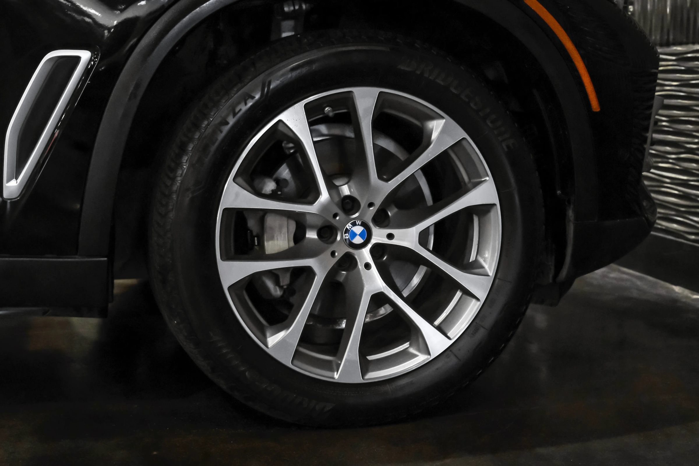 Used 2019 BMW X5 xDrive40i w/ Convenience Package AWD/4WD image 50