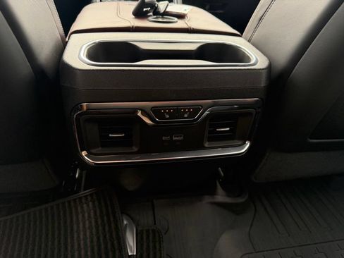 Used 2025 GMC Sierra 2500 Denali Ultimate AWD/4WD image 22