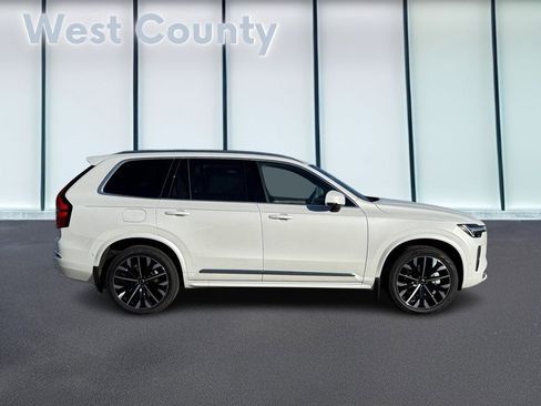 New 2026 Volvo XC90 B6 Plus w/ Protection Package image 2