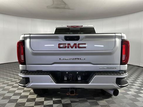 Used 2022 GMC Sierra 3500 Denali w/ Denali Ultimate Package AWD/4WD image 25