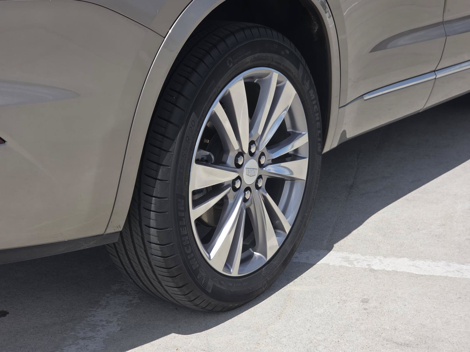 Certified 2023 Cadillac XT6 Premium Luxury FWD image 13