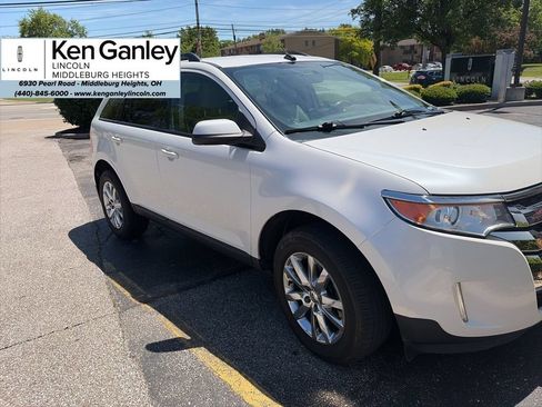 Used 2013 Ford Edge SEL FWD image 2