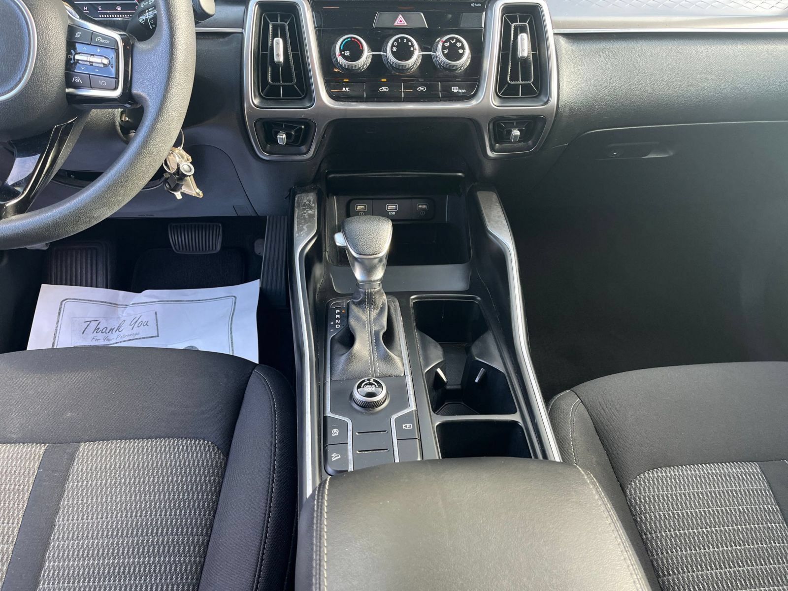 Used 2023 Kia Sorento LX FWD image 40