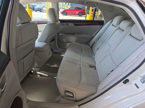 Used 2011 Toyota Avalon Limited FWD image 8