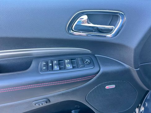 Used 2017 Dodge Durango R/T w/ Technology Group image 11
