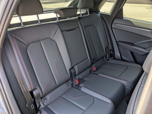 New 2025 Audi Q3 2.0T Premium Plus image 11