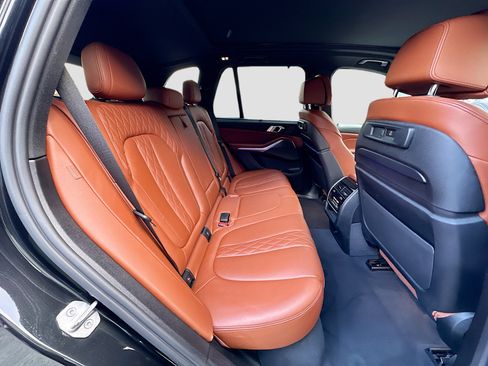 Certified 2023 BMW X5 sDrive40i w/ Executive Package image 29