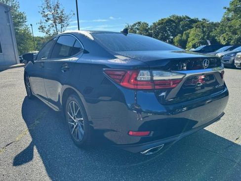 Used 2016 Lexus ES 350 w/ Luxury Package w/Wood Trim FWD image 3